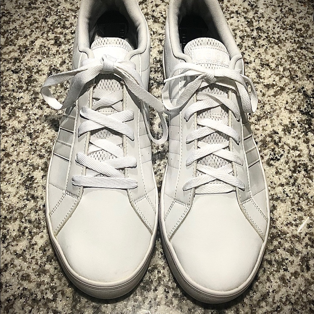 Adidas Sneakers